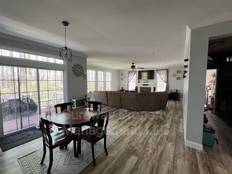 13 Grist Mill Ct - Photo 5 of 15
