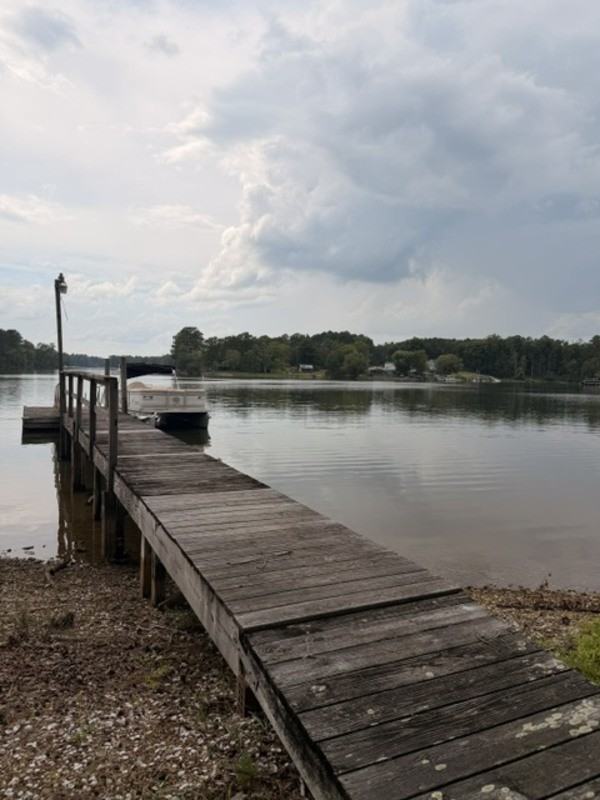 127 Oak Pointe Rd - Photo 4 of 31