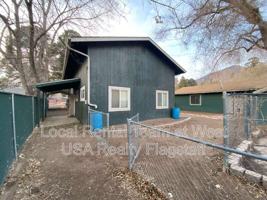 featured image of 3018 N Loma Vista Dr
