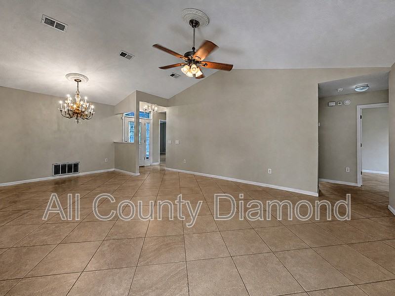 7115 Brandywine Dr - Photo 2 of 34