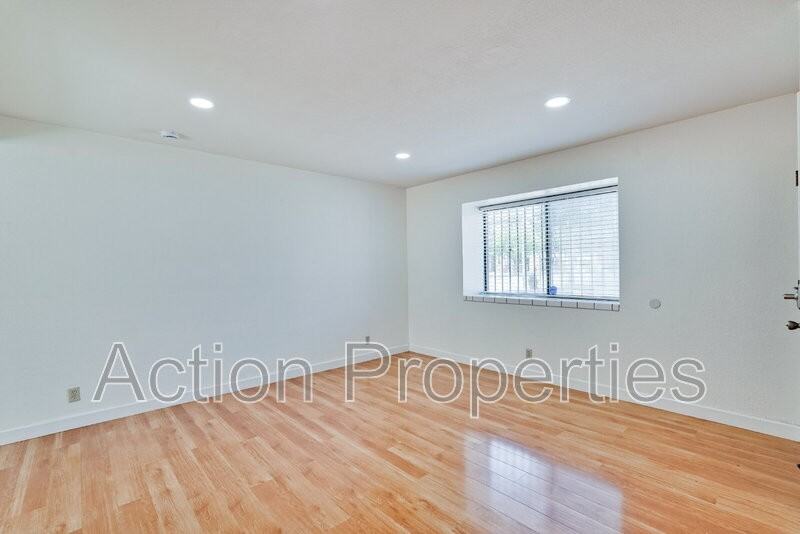 4010 Shanj Ct - Photo 3 of 39