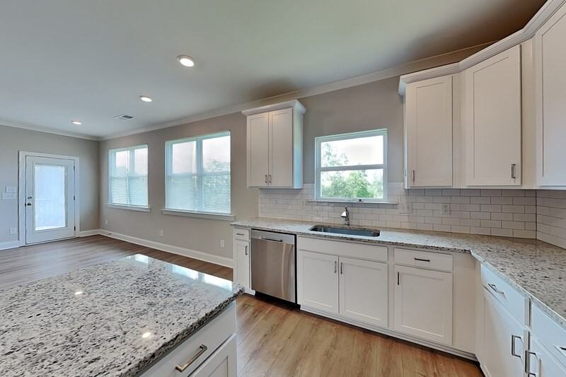 1121 Camellia Ridge Dr - Photo 3 of 19