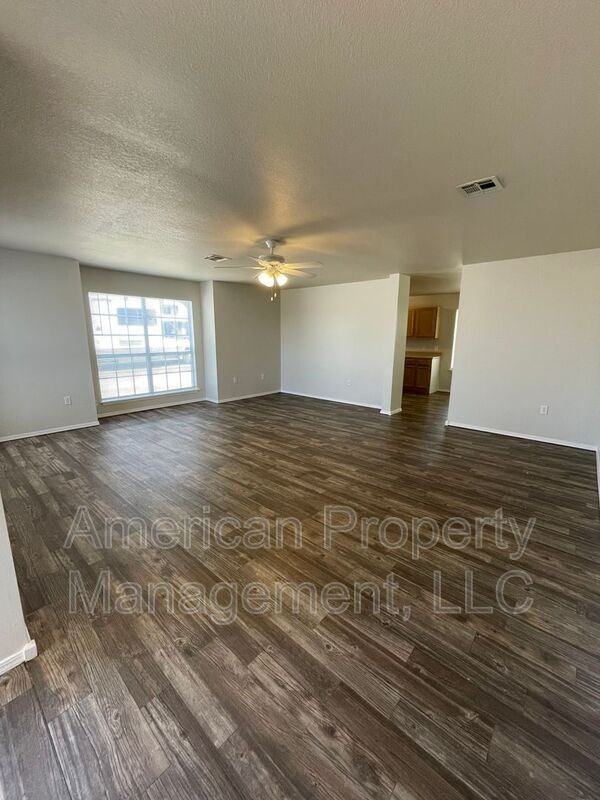 12946 E 31st Ct - Photo 4 of 40