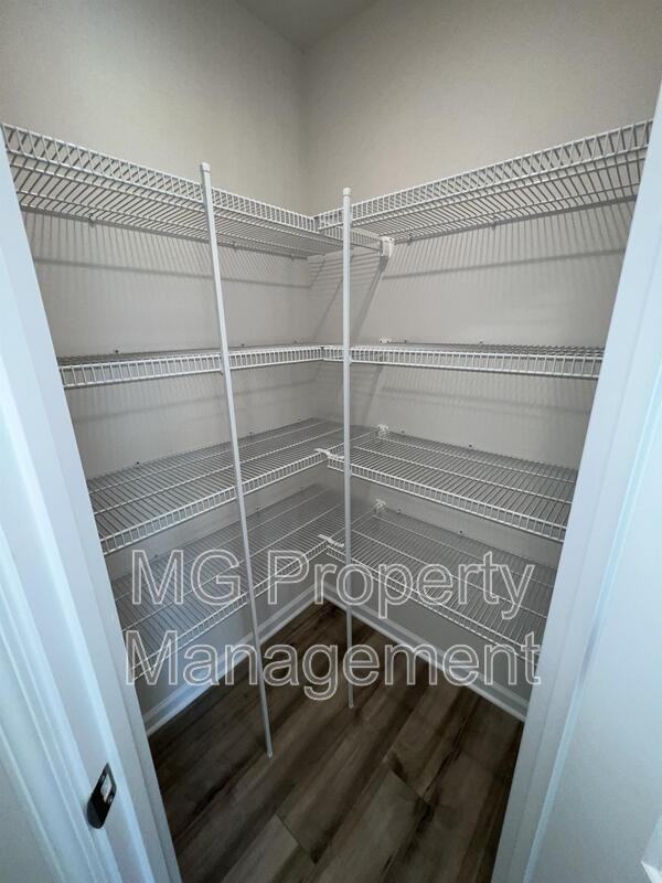 1367 Woodhouse Dr - Photo 6 of 20