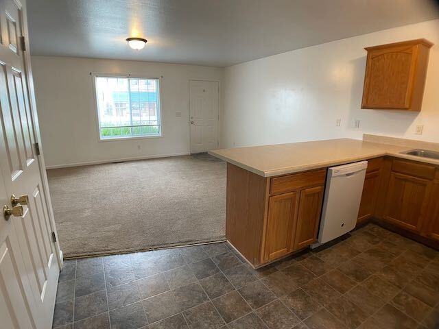 Main Street Apartments - Photo 4 of 11