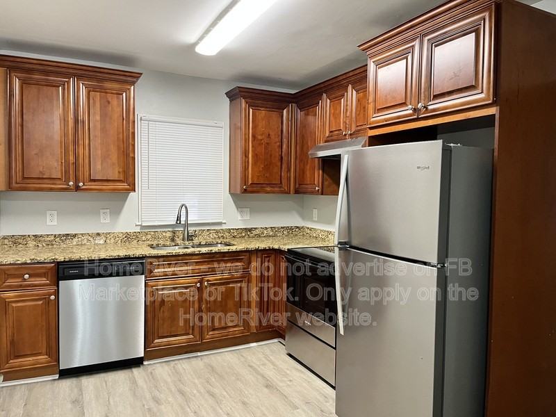 2280 Camp Ground Rd Sw - Photo 5 of 19
