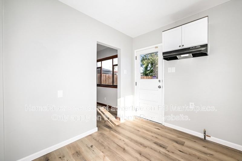 412 Woodward Ave - Photo 4 of 17
