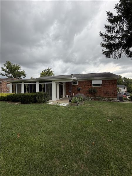 841 Niewahner Dr - Photo 5 of 24