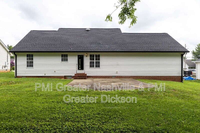 2414 Lismore Dr - Photo 4 of 25