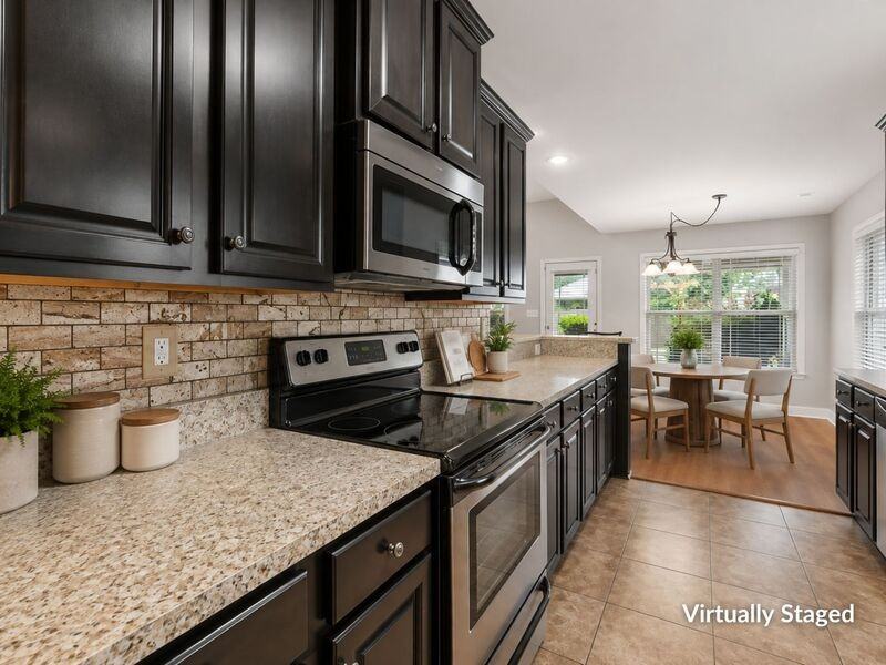 323 Harbor Glen Dr Sw - Photo 3 of 19