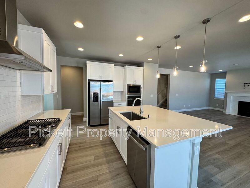 3835 Sw Alava Ct - Photo 7 of 27