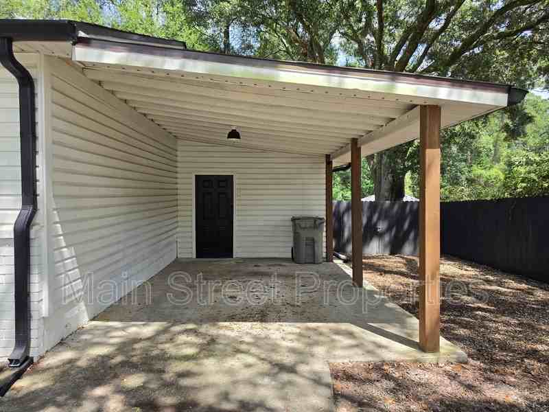 9440 Guidy Ln - Photo 2 of 16