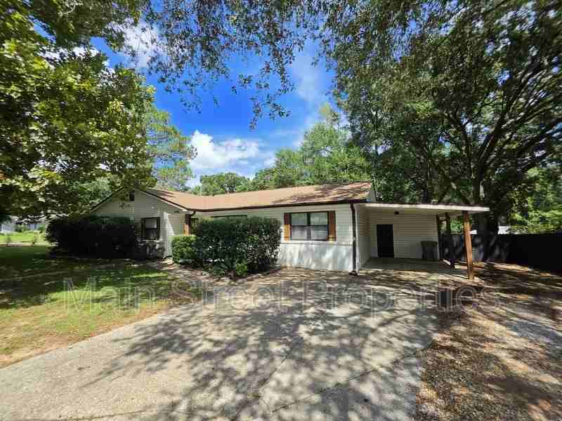 9440 Guidy Ln - Photo 3 of 16