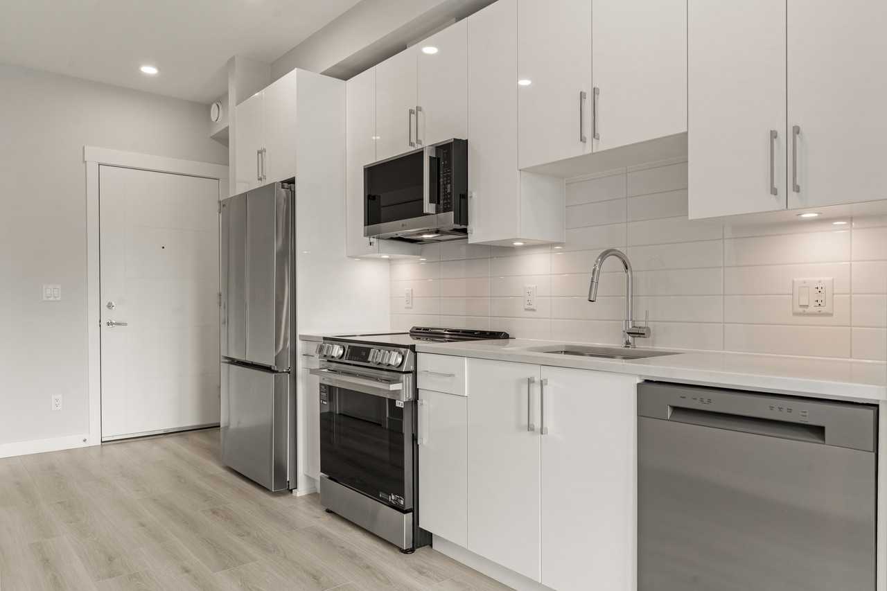 8423 Cedar Street #607 - Photo 3 of 21