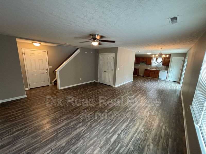 1184 Lincoln Ave - Photo 6 of 34