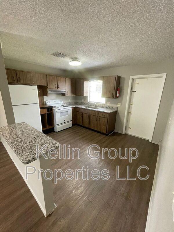 160 N Nekoma Ave #1 - Photo 4 of 10