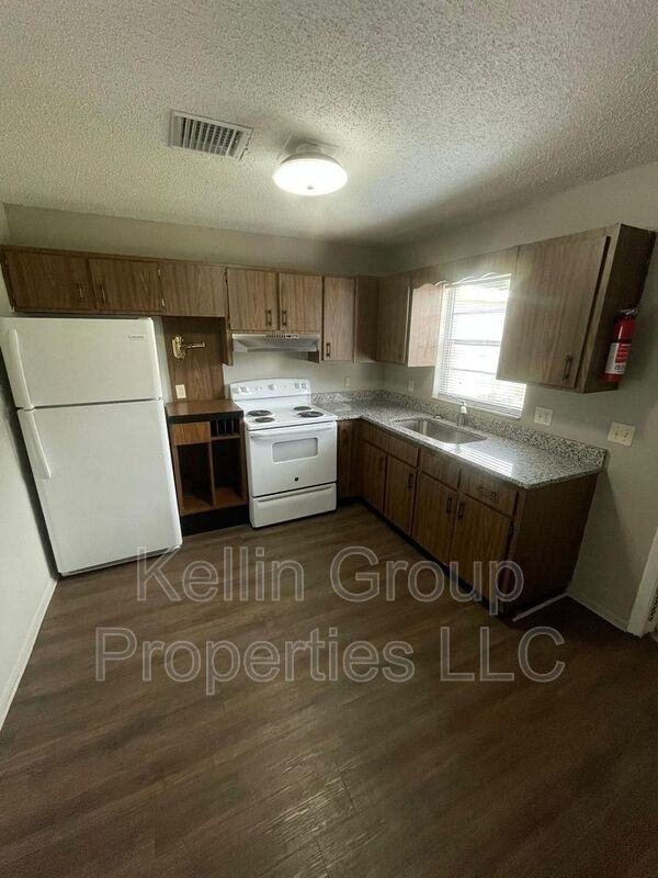 160 N Nekoma Ave #1 - Photo 5 of 10