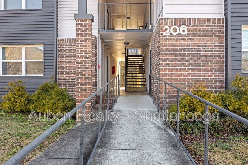 202 Eveningside Dr #15 - Photo 3 of 22