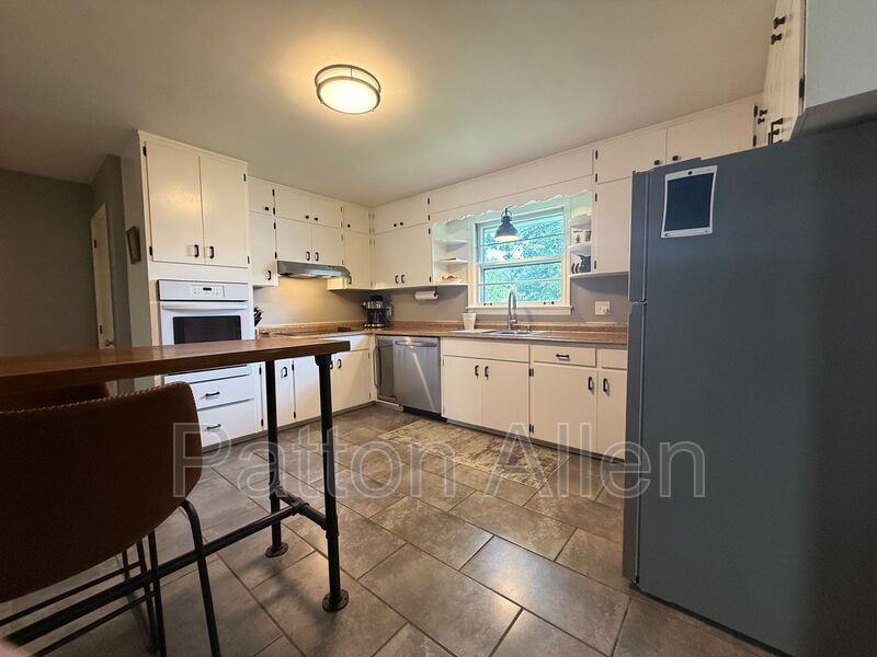 70 Taft Ave - Photo 7 of 28