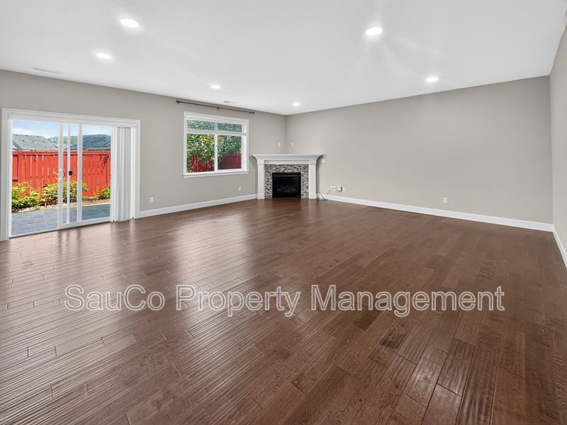 17179 Nw Trillium St - Photo 3 of 16