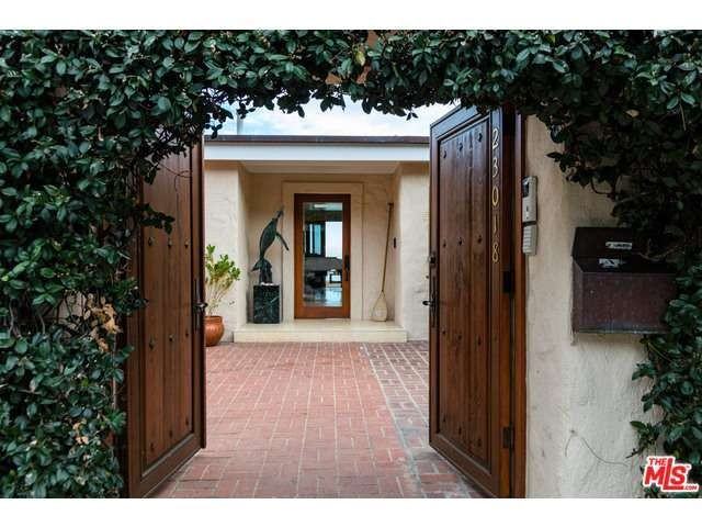 23018 Pacific Coast Hwy - Photo 2 of 39