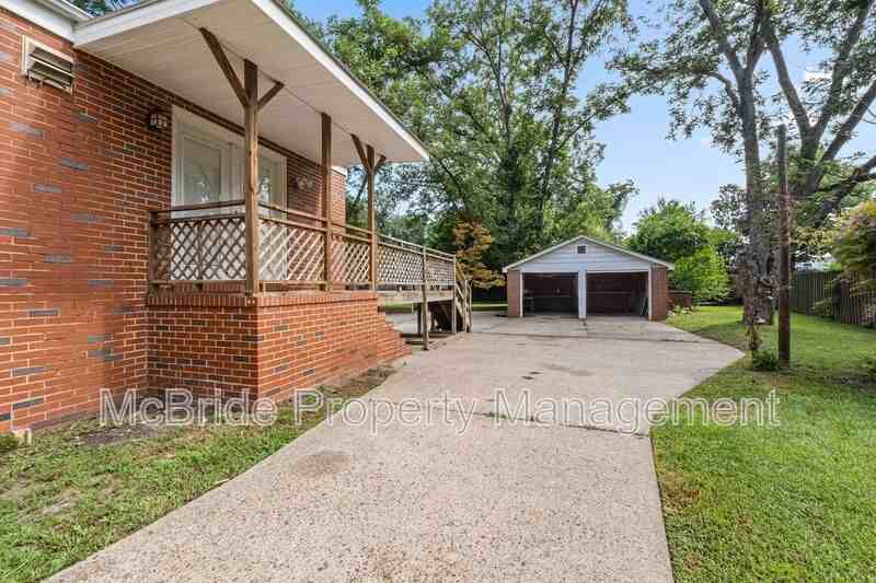 105 Nut Grove Dr - Photo 4 of 24