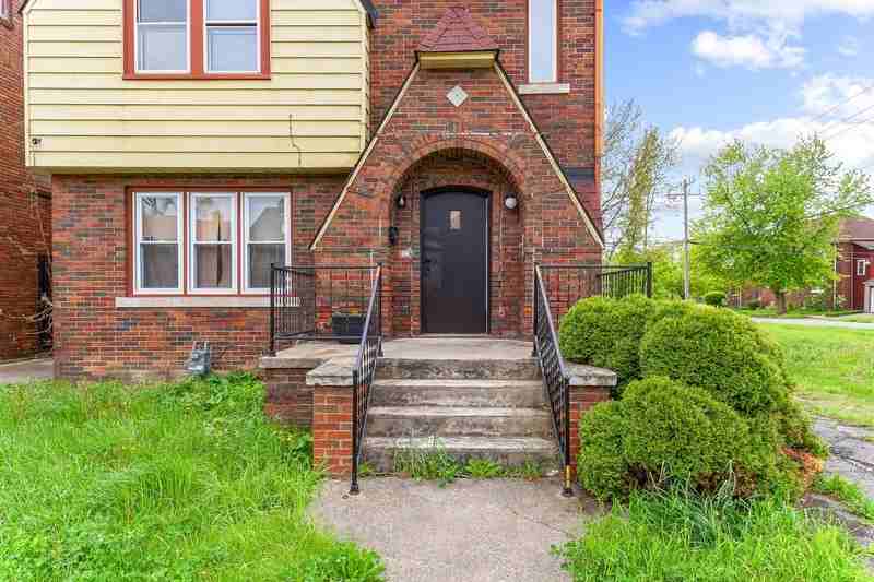 3821 Pasadena St - Photo 4 of 36