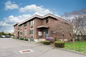 featured image of 65 East St #9