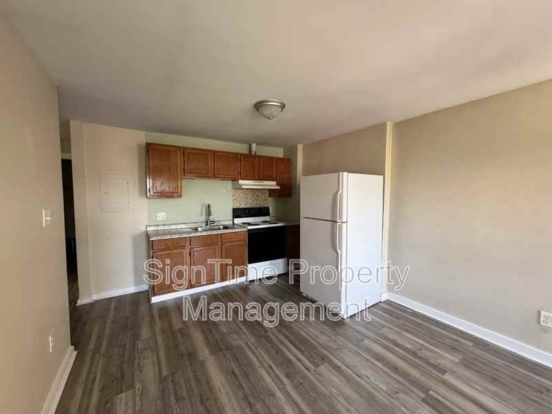 44 E Washington St #3 - Photo 3 of 8
