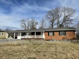 featured image of 724 Waco Rd