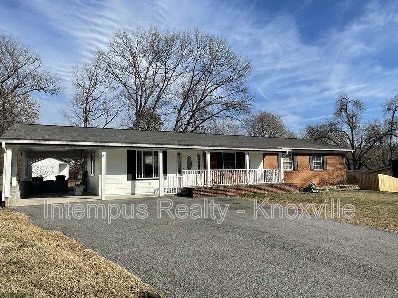 724 Waco Rd - Photo 3 of 34