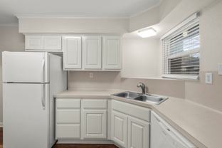 Tradewinds Apartment - Photo 1 of 1