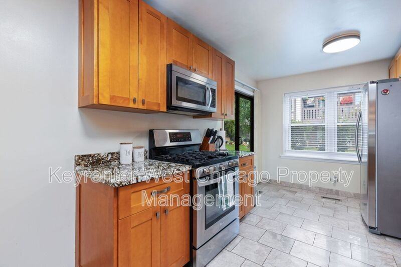 2930 Northampton Dr #A1 - Photo 7 of 20