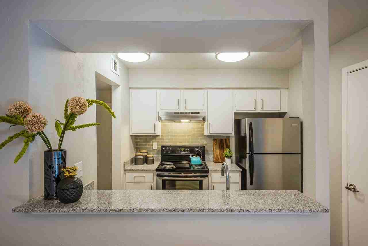 Aroya Apartment Homes - Photo 6 of 50