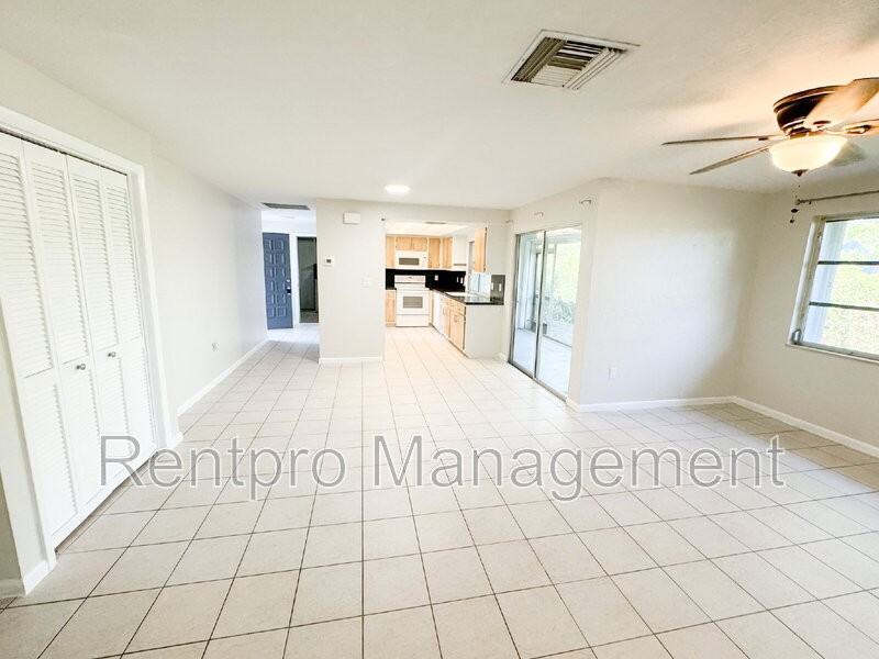 2417 Magdalina Dr #C - Photo 3 of 28