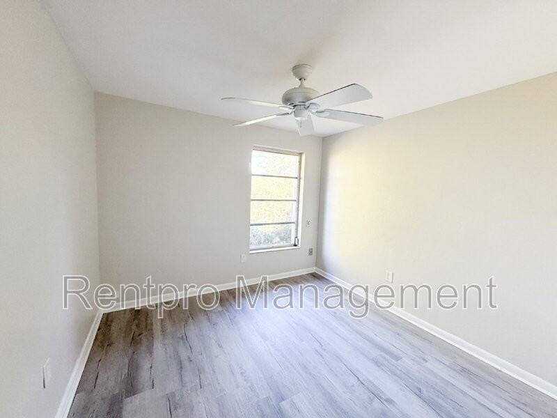 2417 Magdalina Dr #C - Photo 4 of 28