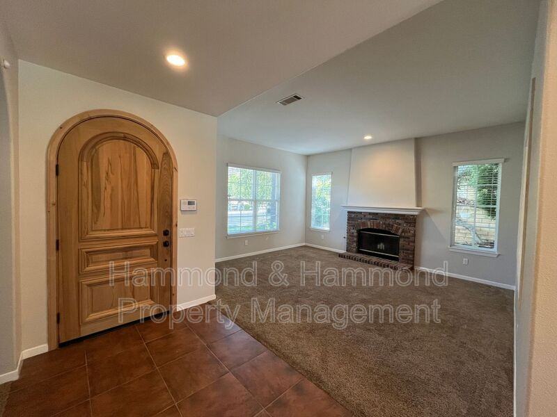 5552 Evening Sky Dr - Photo 6 of 50