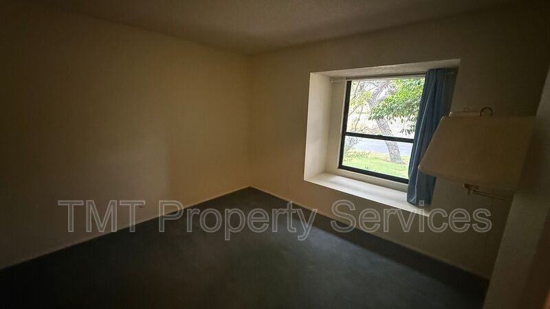 59 Los Palos Dr - Photo 6 of 15