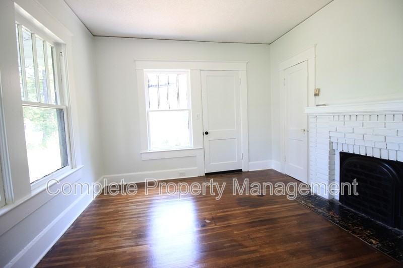 1629 Woodland Ave Sw - Photo 3 of 12