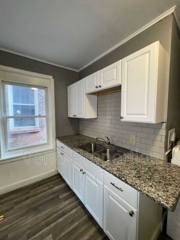 3 Cataract St #2 - Photo 2 of 12