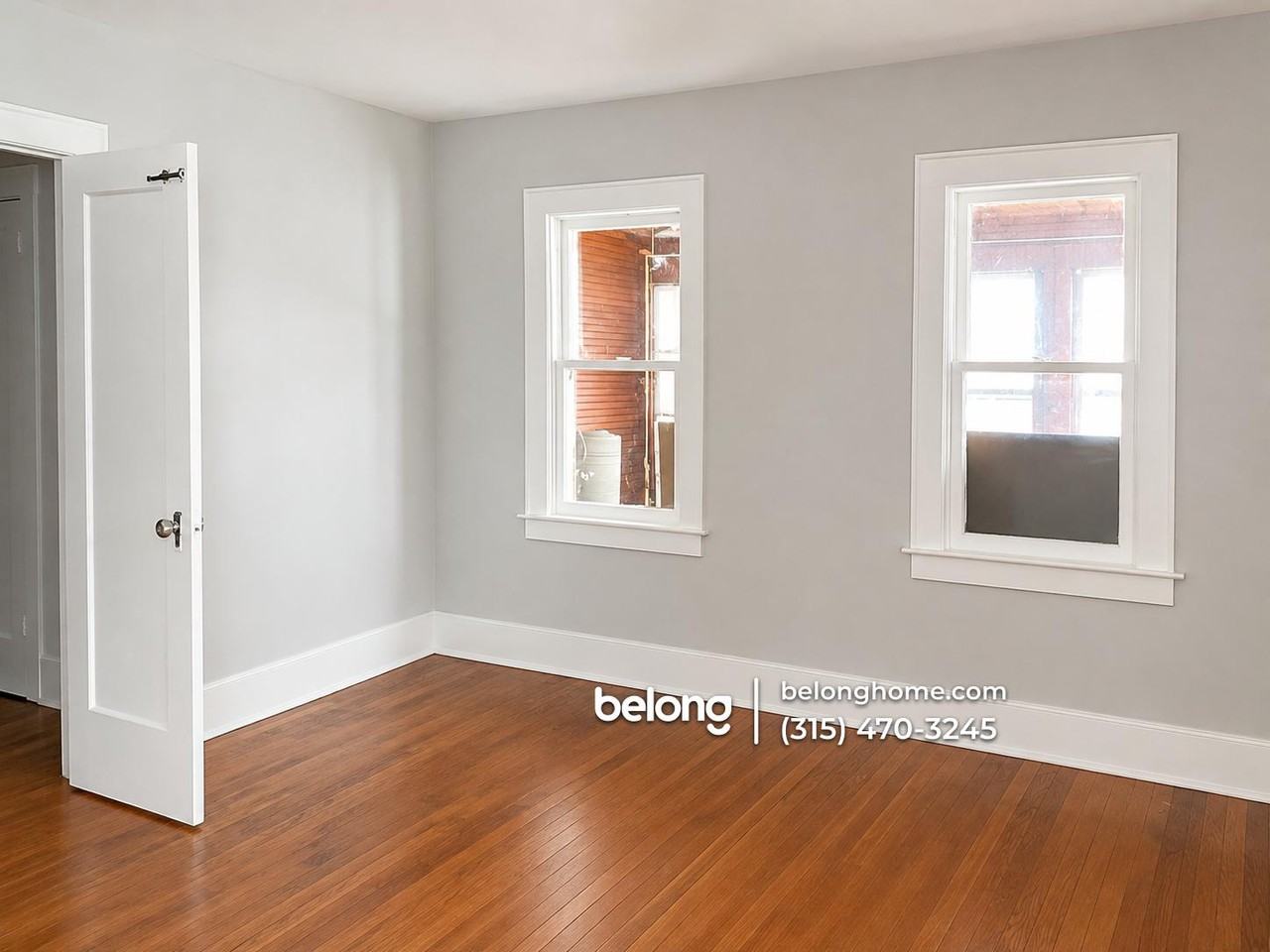 733 E Laurel St #1 - Photo 5 of 10