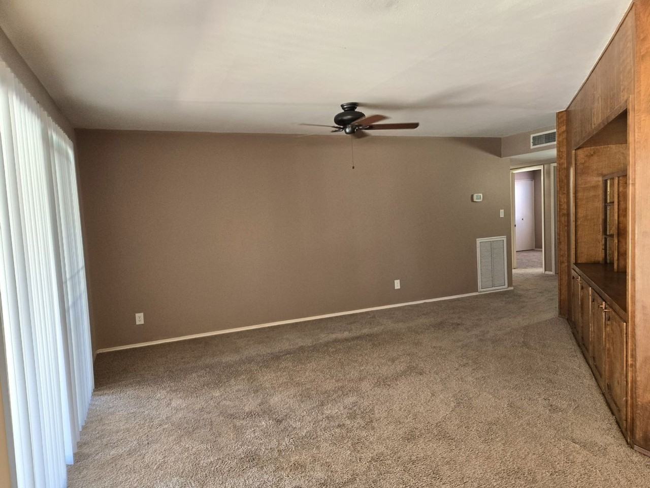 4330 W Royal Palm Rd - Photo 6 of 26