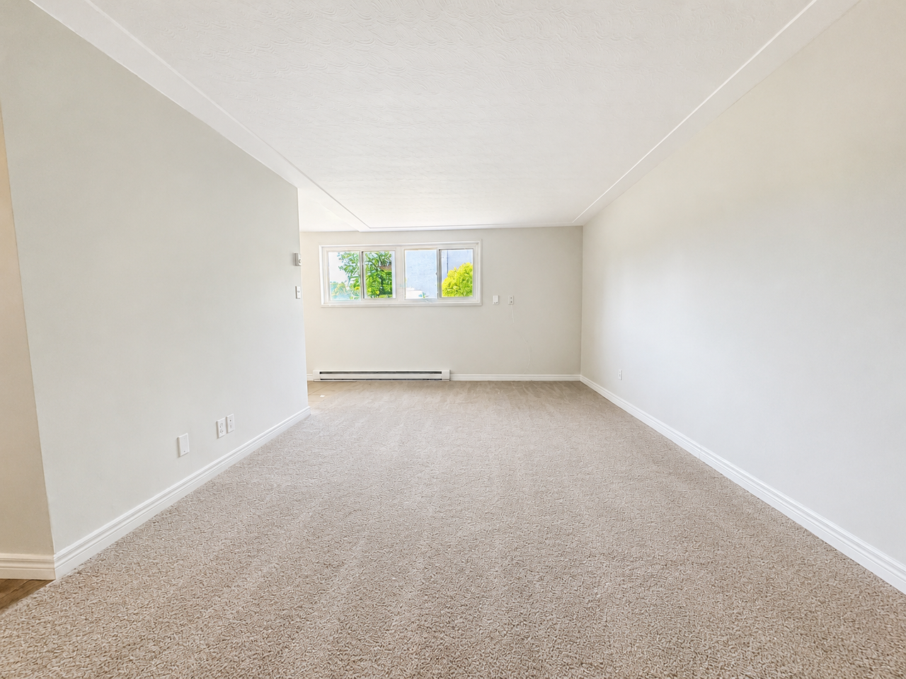 1100 Wellington St - Photo 3 of 13
