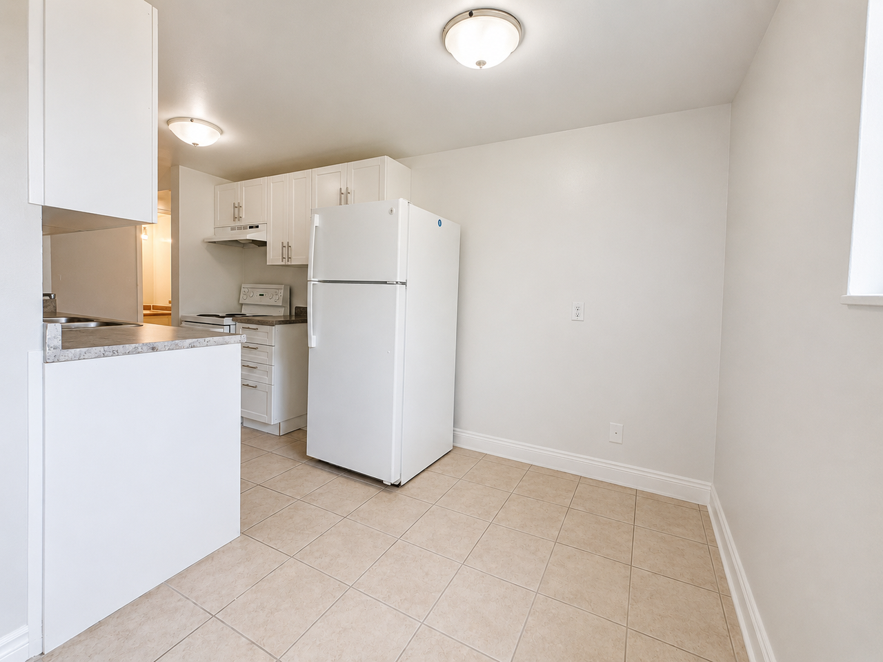 1100 Wellington St - Photo 7 of 13