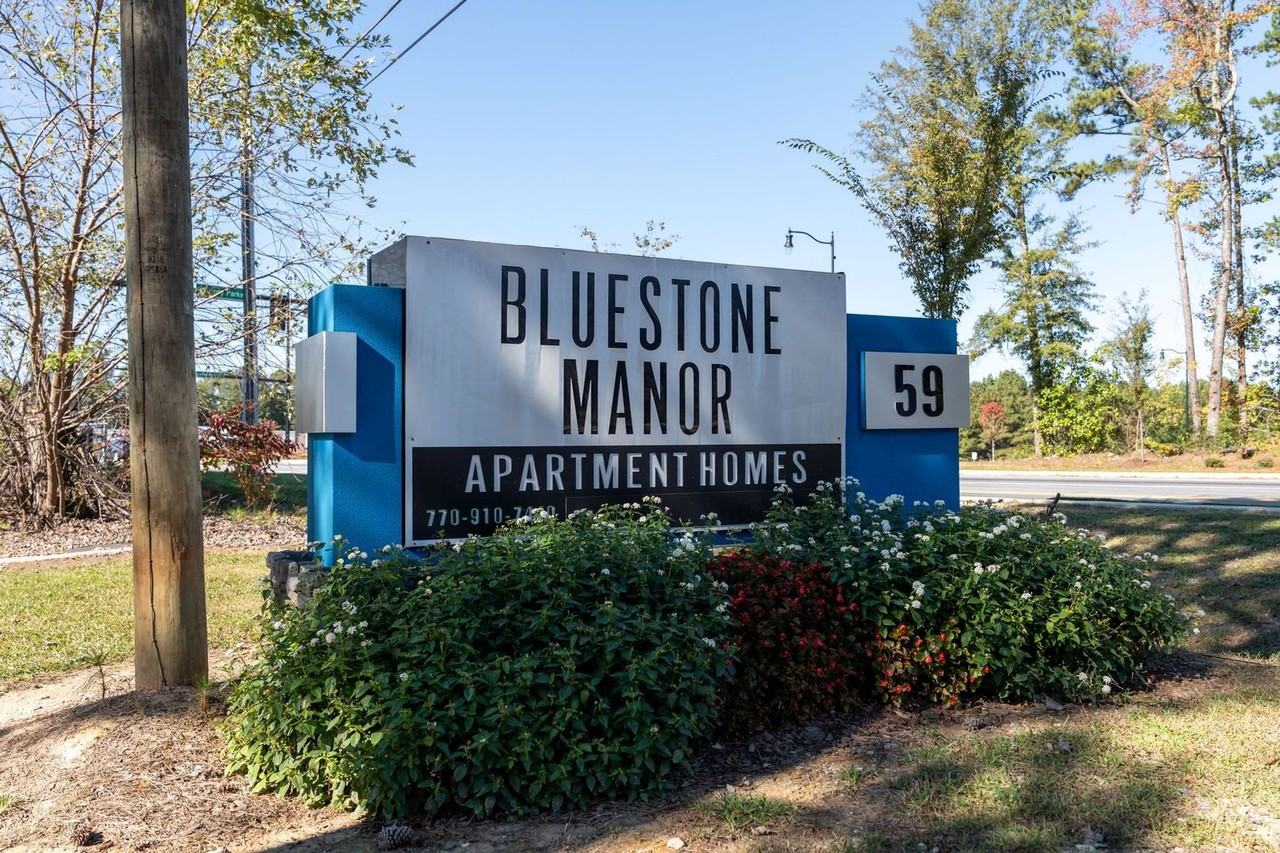 Bluestone Manor Apartment Homes - Photo 4 of 15