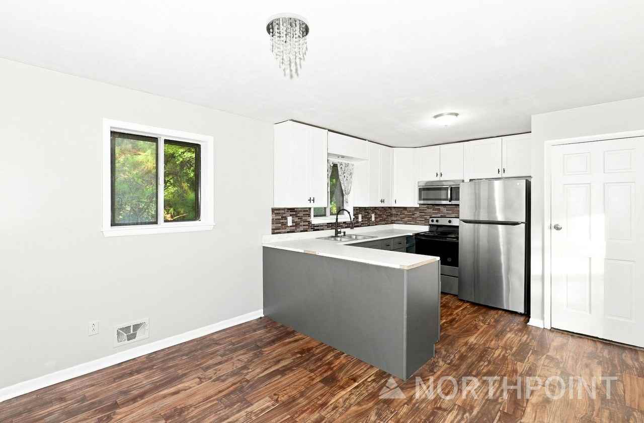1703 Pheasant Dr - Photo 6 of 15