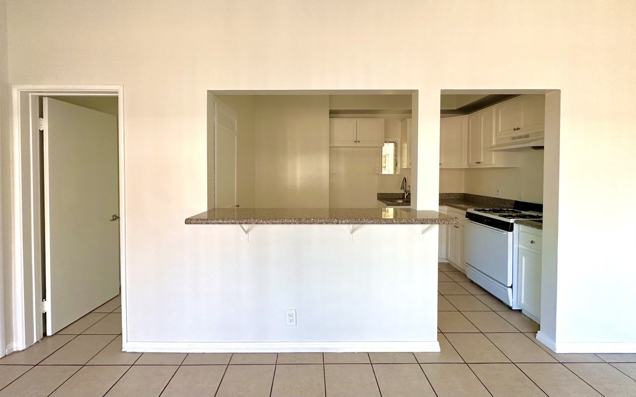 1661 West 182nd Street #8 - Photo 5 of 15