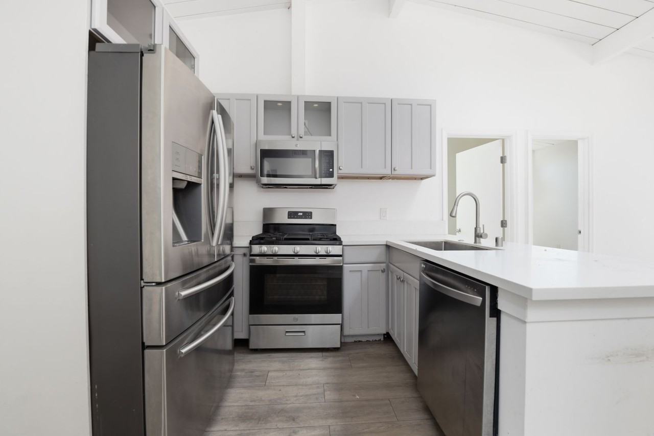 4955 Baja Ct - Photo 4 of 23