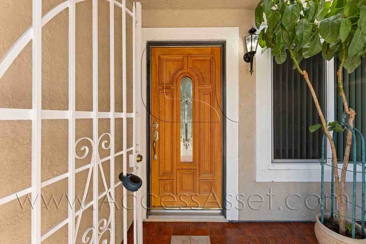 1725 Calle Ciervos - Photo 2 of 36
