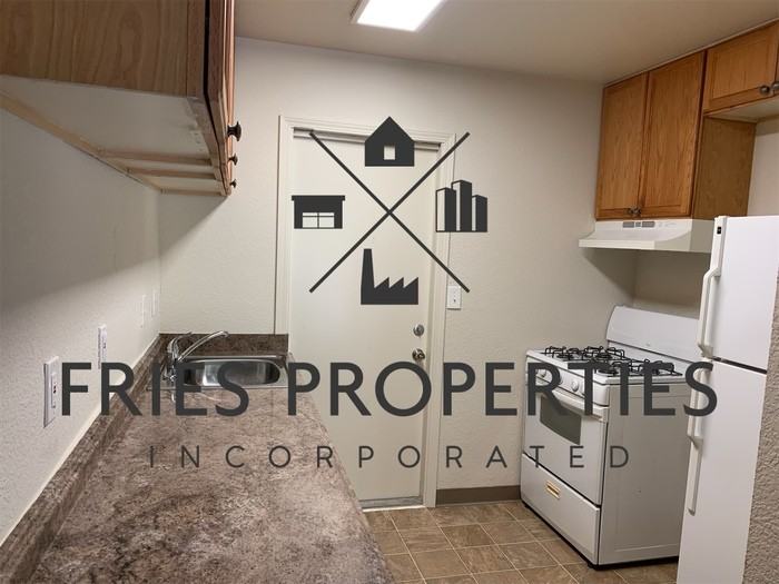 1365 Old Canyon Rd #5 - Photo 3 of 7